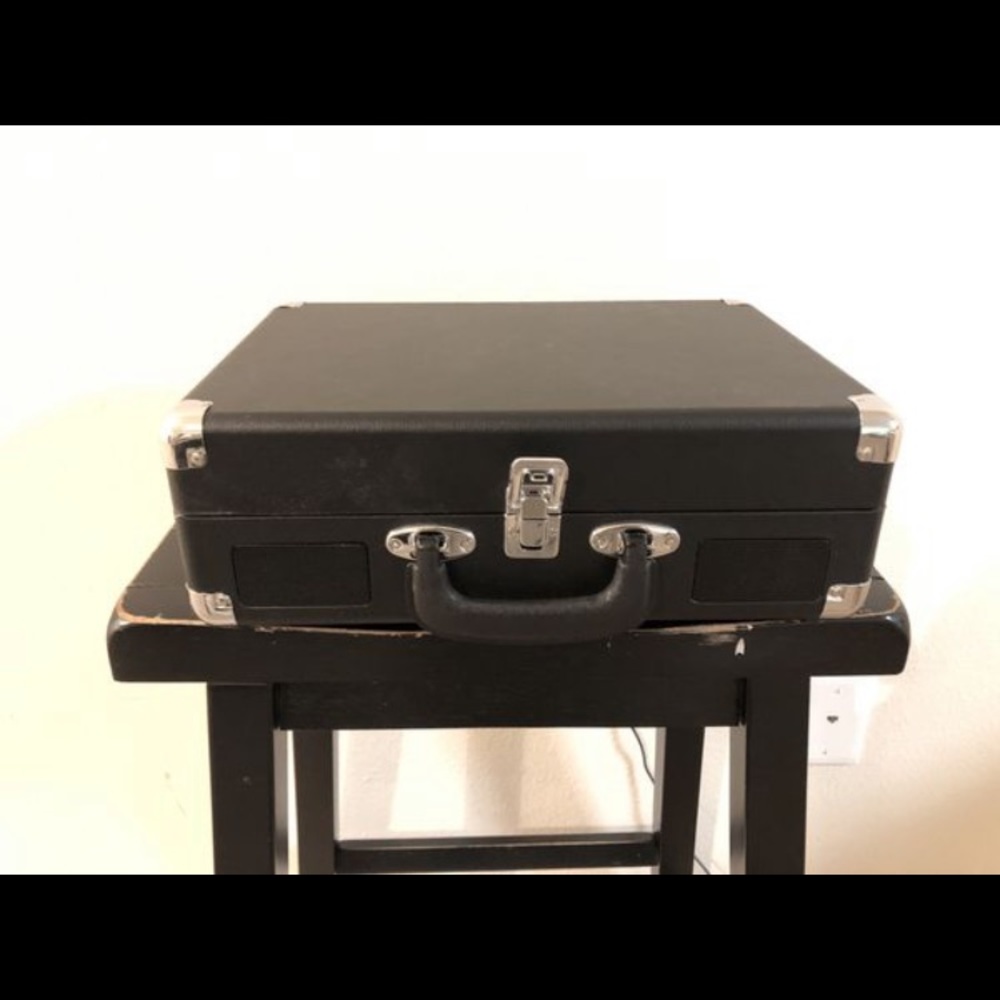Bluetooth turntable - Picture 2 of 2